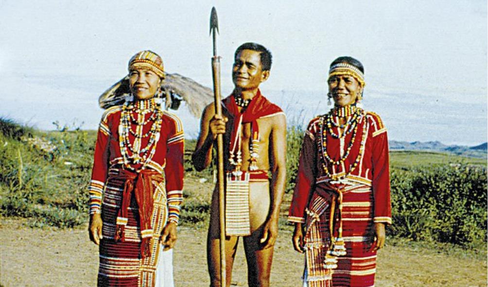 Isabela''s resistance movements 