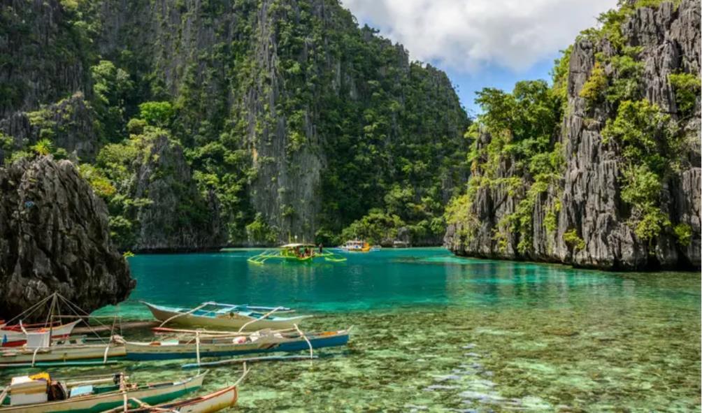 Moving to the Philippines stories 