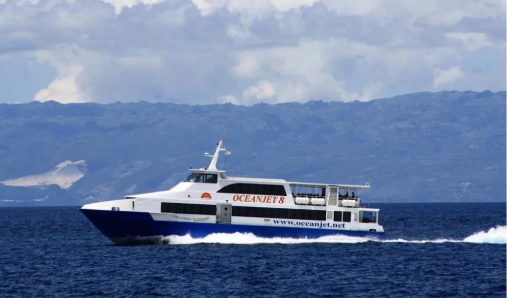 Ferry tours in the Philippines 
