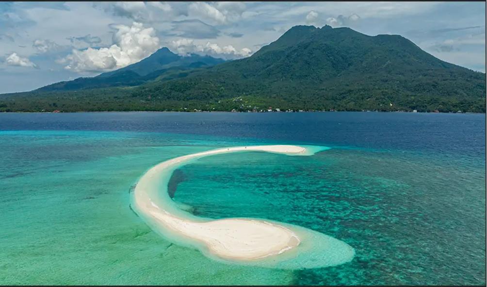 Philippine Island Living 