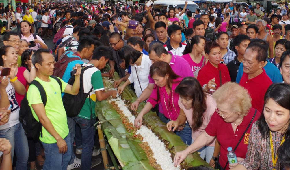 Festive meals in Filipino communities 