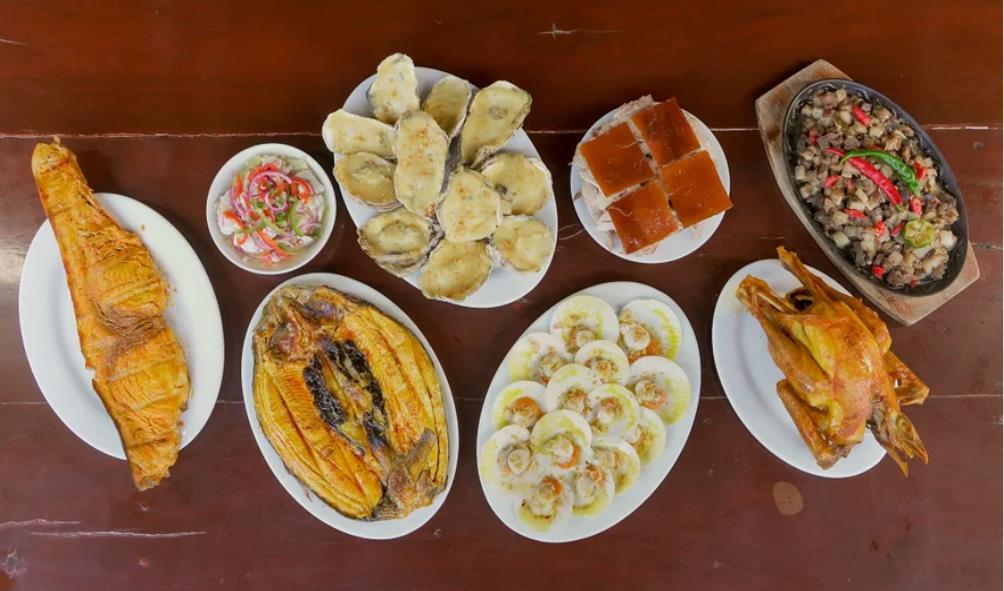 Shared meals in Filipino culture 