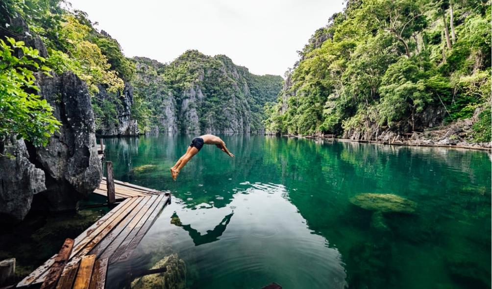 stress relief from ocean swimming 