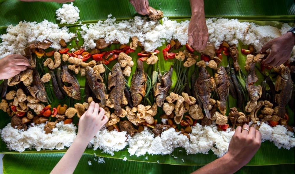 Social health benefits of sharing meals in the Philippines 