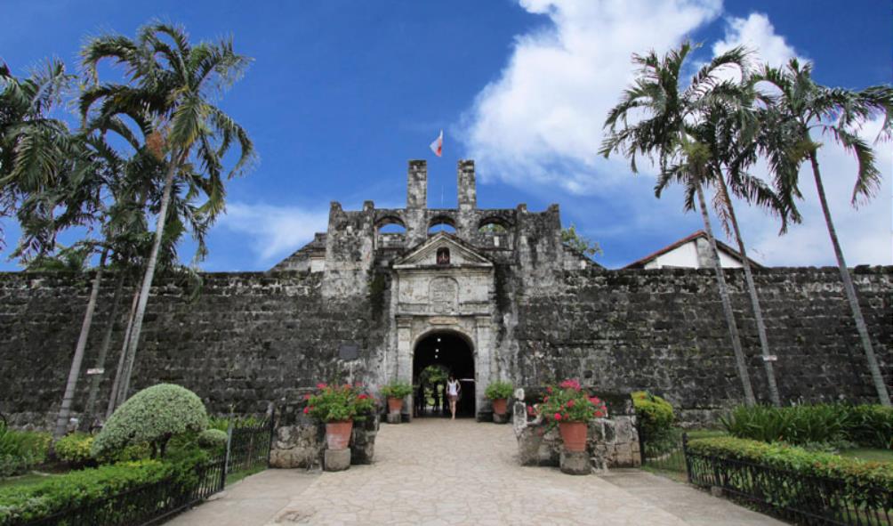Why travelers love Philippines 