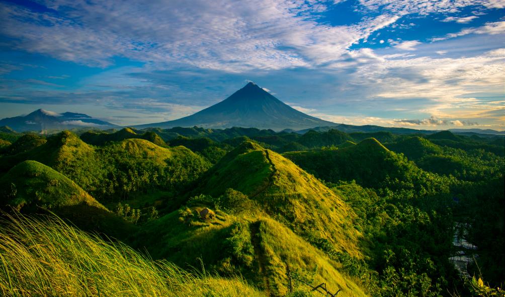 Philippines hiking trails 