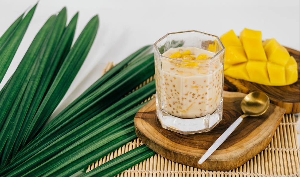 Tropical herbs in Filipino cooking 