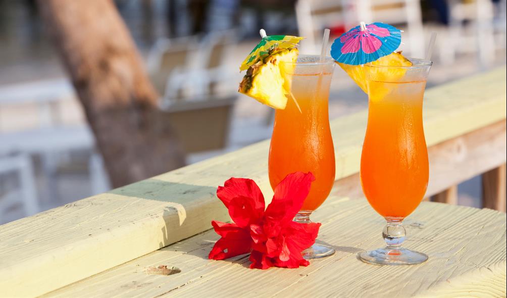 Tropical fruits for meal enhancement 